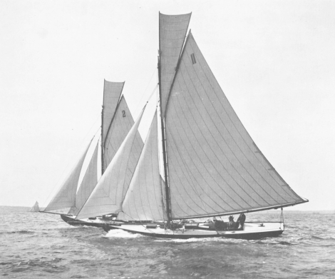 Grand yacht photos from The Yachtsman of more 100 years ago Polaris and Tangerine