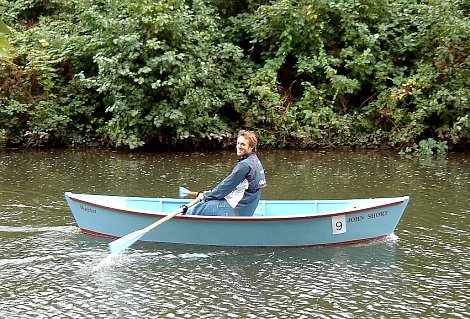 British Bronze Medallist rower Steve Rowbotham tries out the John Short flatner at the Parrett River Festival