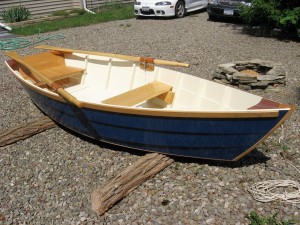 compl-mae-in-yard1-300x225 The boatbuilding bug bites another victim