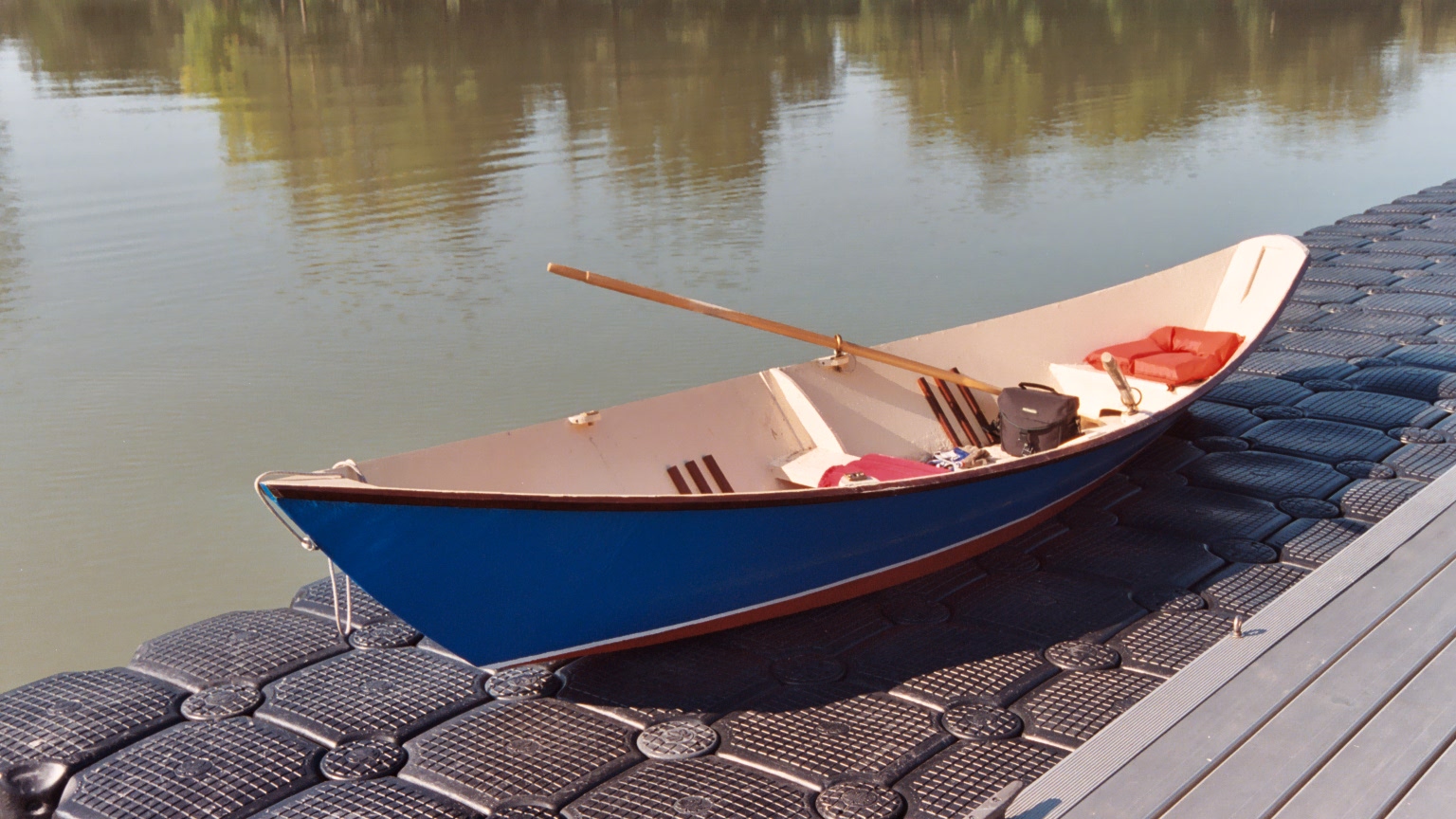  Bolger’s most frequently built boat, the Gloucester Light Dory is
