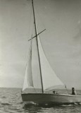 Ronan Lee 'Seagull' sailing boat 2